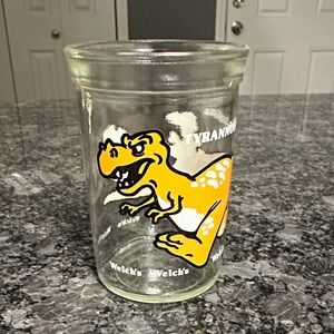 Welch's Vintage 1988 'Jelly Jar' Tyrannosaurus Rex Glass EUC 4" tall x 2.25" w